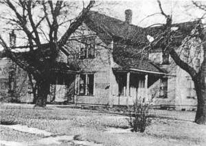 frntofhm Front Henrik Walvoort Home. After his son died, his daughter-in-law, Anna and his five grandchildren moved in with him.